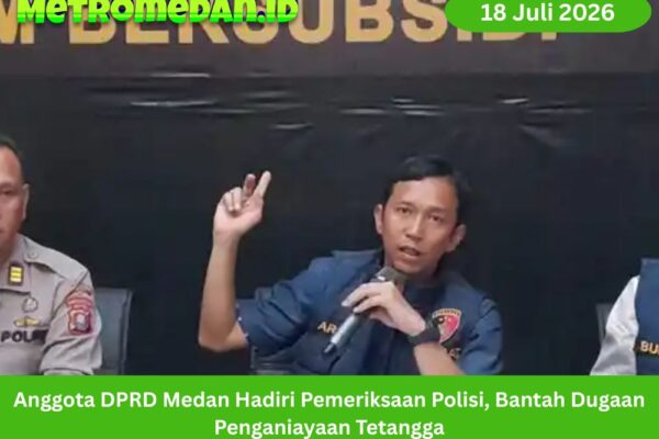 Anggota DPRD Medan memenuhi panggilan polisi terkait laporan dugaan pengeroyokan tetangga. Kuasa hukum membantah tuduhan dan menghormati proses hukum.